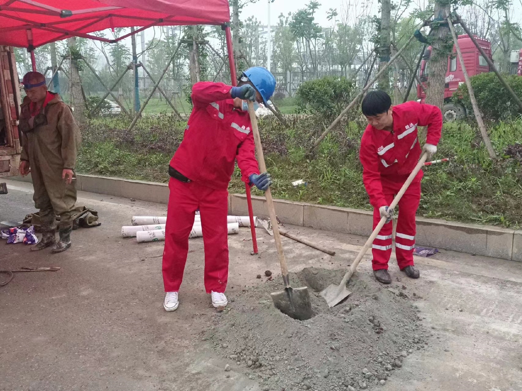 清水河管道疏通哪家好】及时进行市政管道清淤
