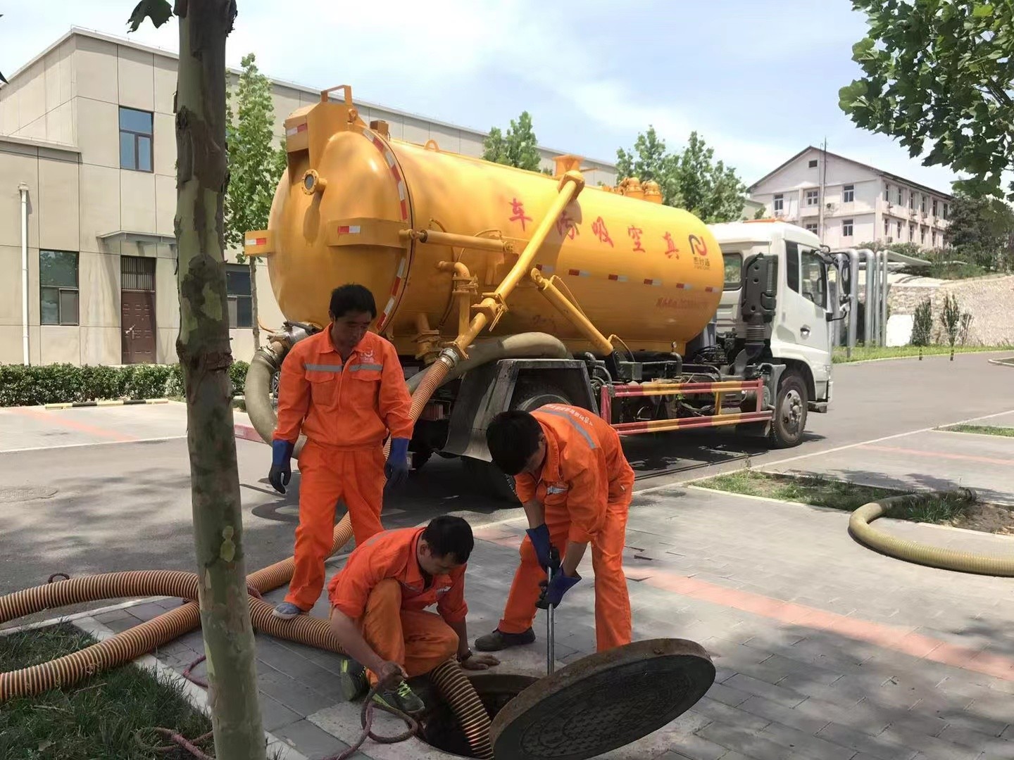 清水河化粪池清理与5-8吨吸粪车施工效率分析